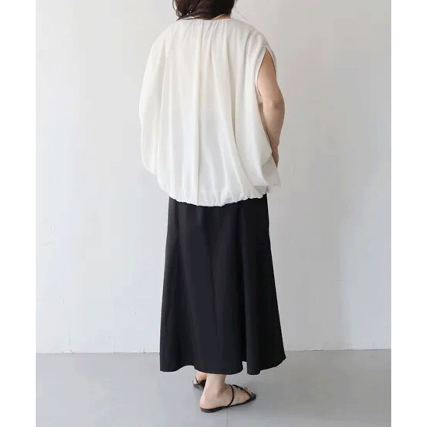 vingtrois 2WAYフォルムプルオーバー - 画像12