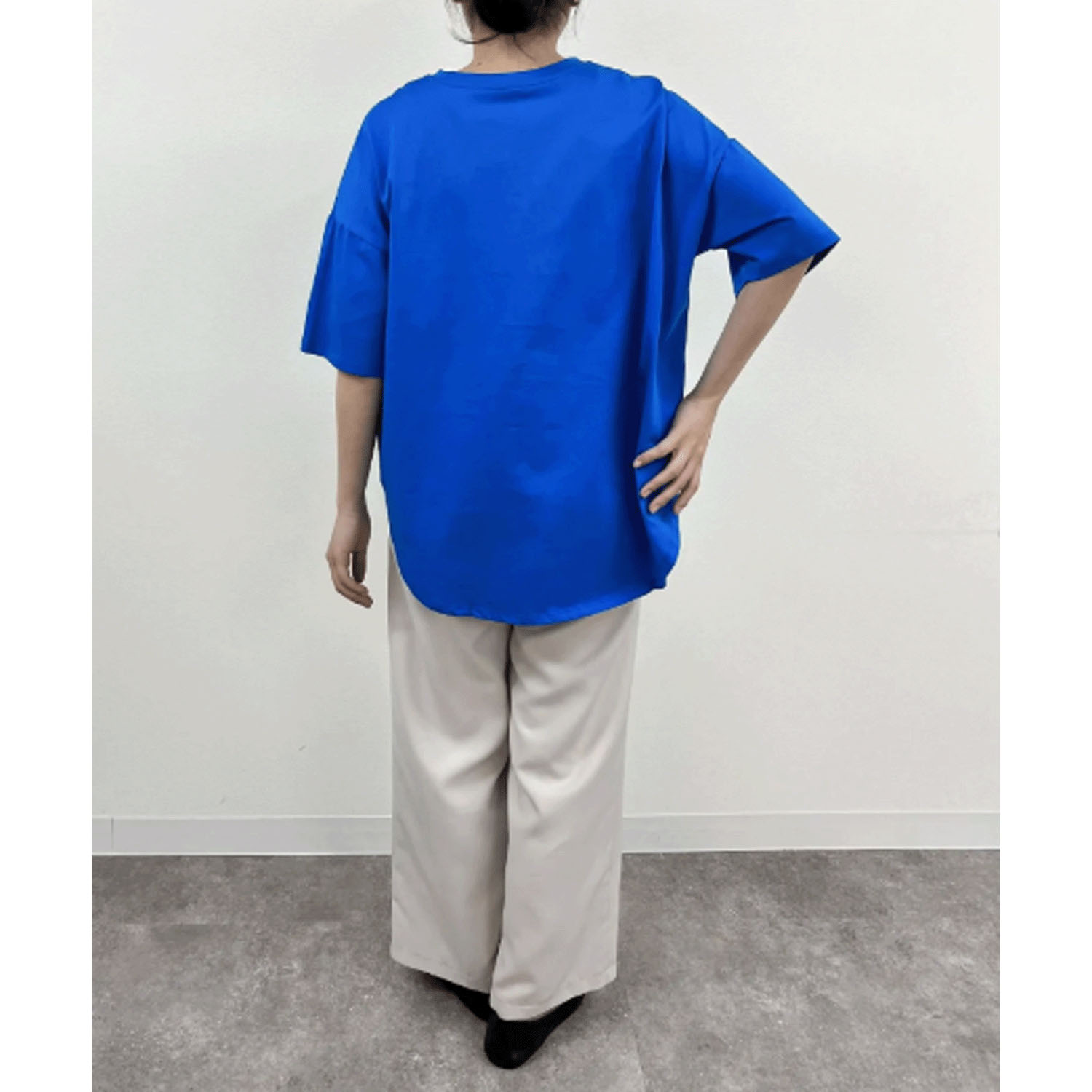 【Insta Live】vingtrois ドライタッチコットン裾ラウンドTシャツ - 画像21