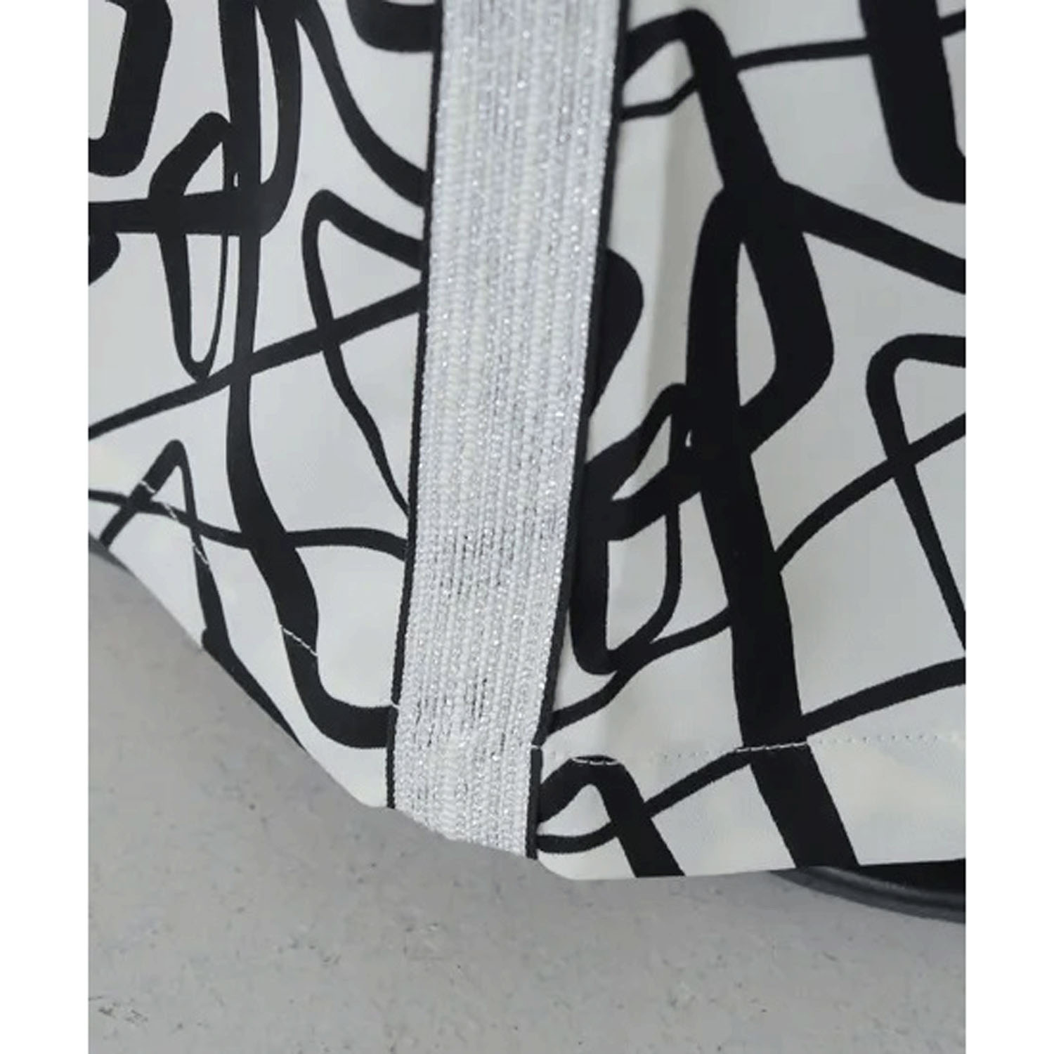 vingtrois 幾何学柄サイドラインパンツ - 画像12