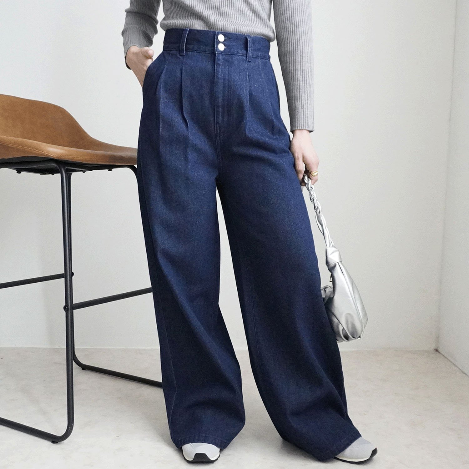 Emma デニムタックワイドパンツ - 画像13