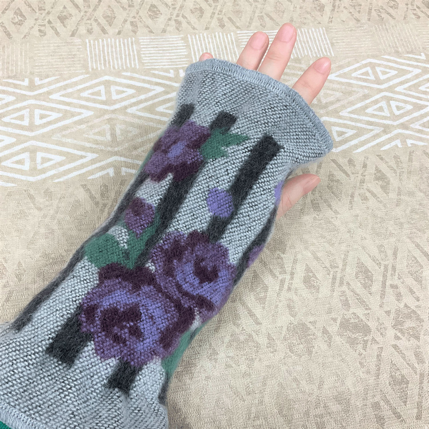 【ピンク終了】ラシクモア ストライプローズ ハンドウォーマー - 画像8