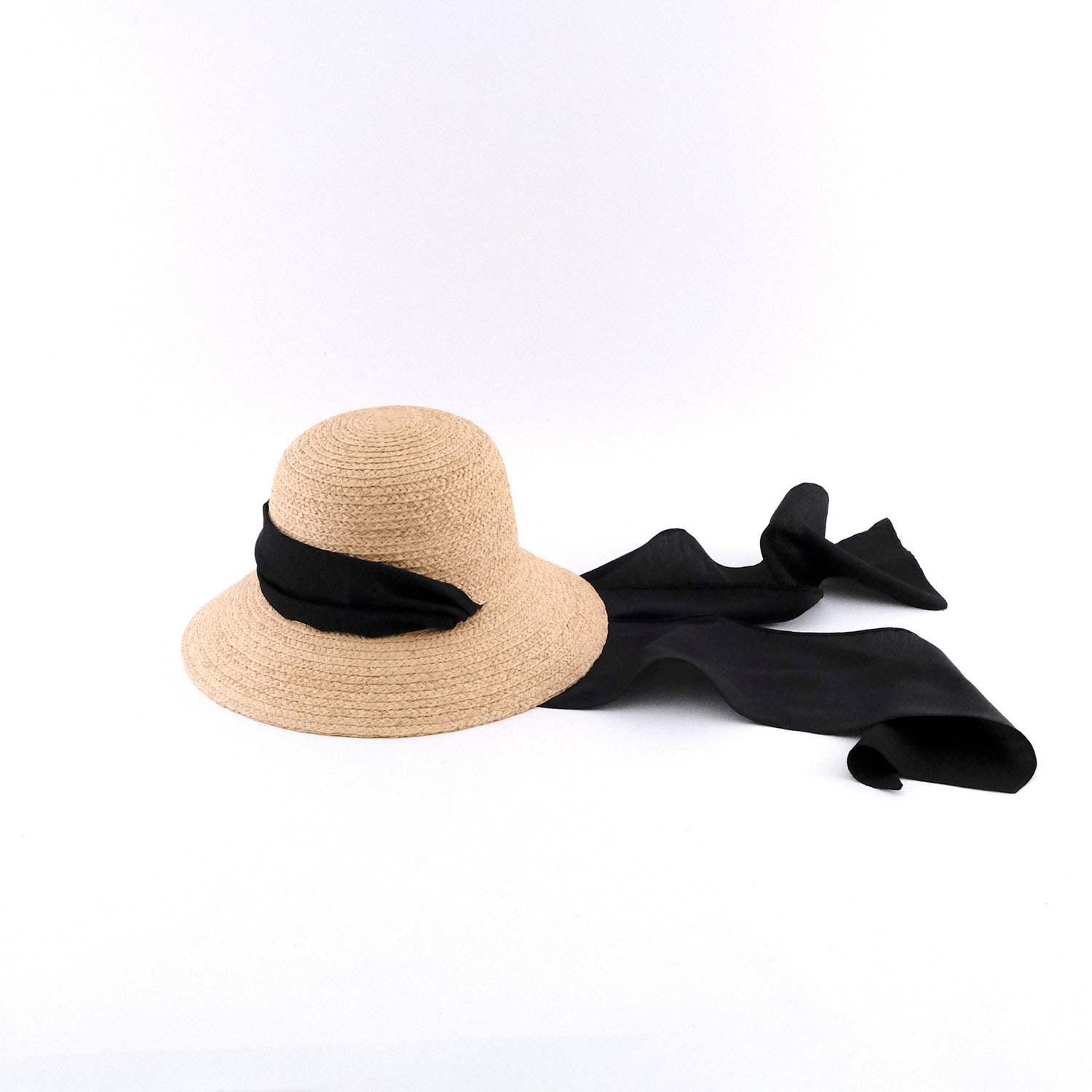 被るだけでこなれた仕上がりに ラフィアのロングリボンハット - 画像8