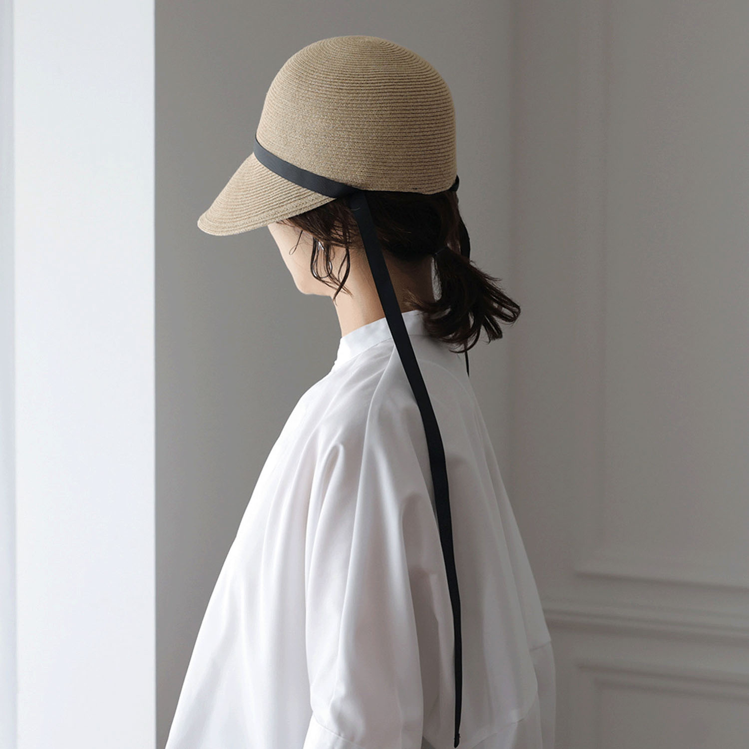 品よくかぶれる たっぷりブリムのジョッキーキャップ - 画像3