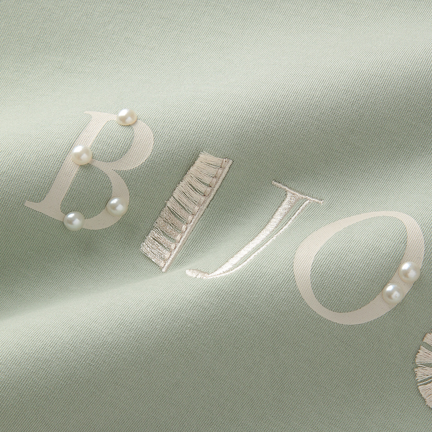 ダンボール／布帛切替ロゴプルオーバー - 画像8