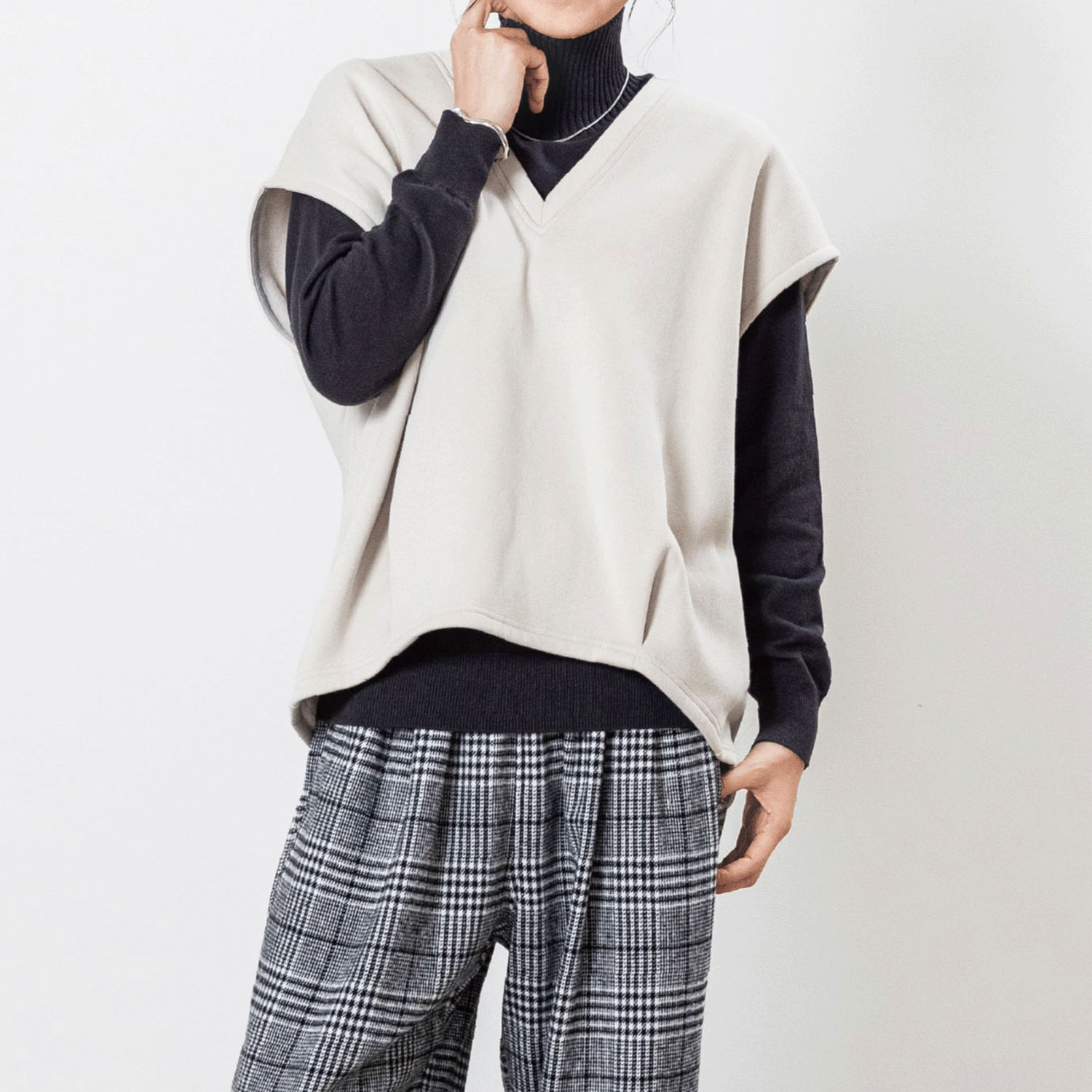 Northern Truck Vネックタック入りベスト - 画像9