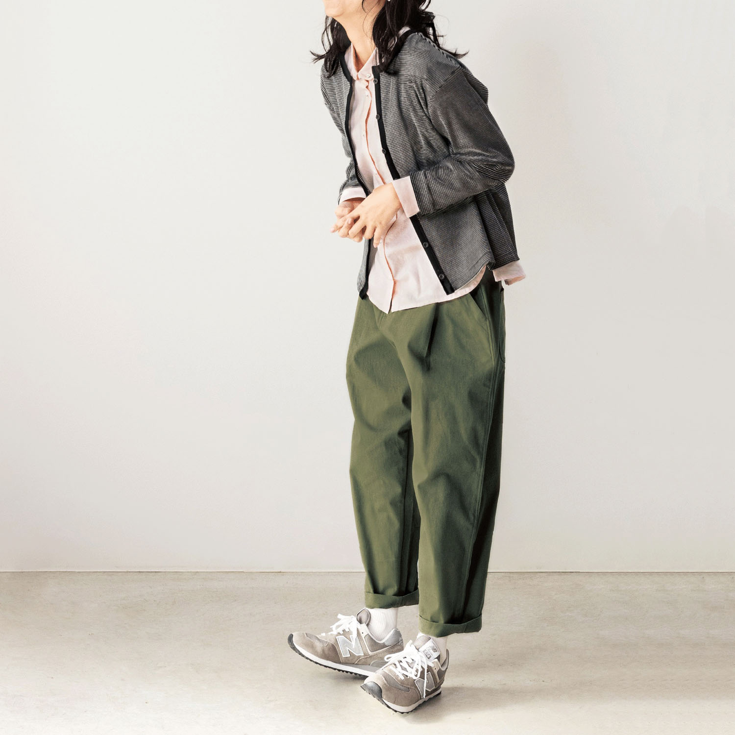 Northern Truck フロントタックテーパードパンツ - 画像16