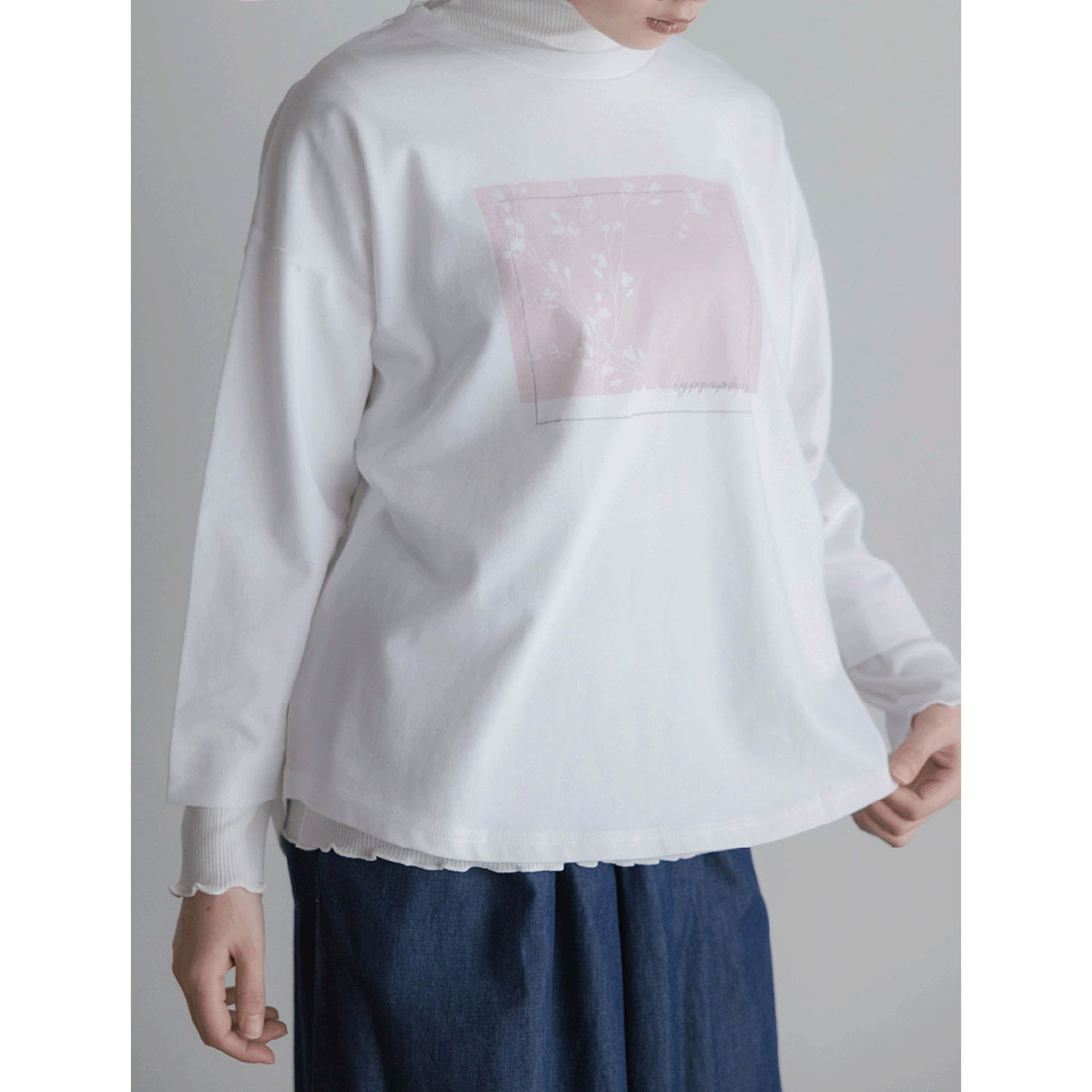 LILASIC シルエットフラワープリントプルオーバー - 画像1