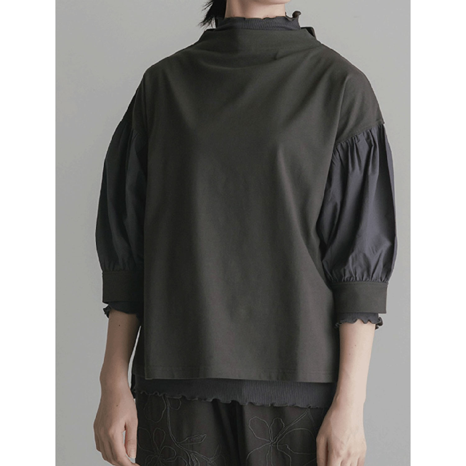 LILASIC ギャザースリーブプルオーバー - 画像3