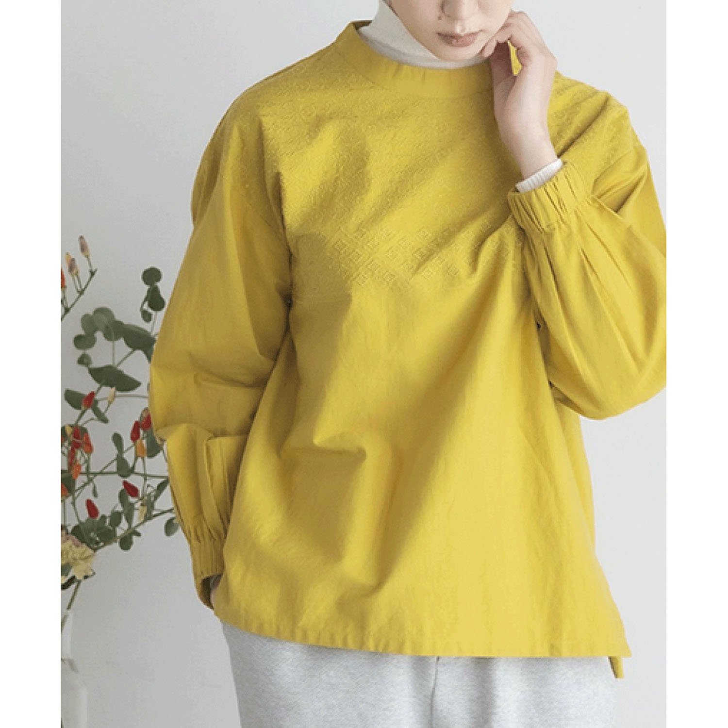 LILASIC 刺しゅうプルオーバー - 画像5