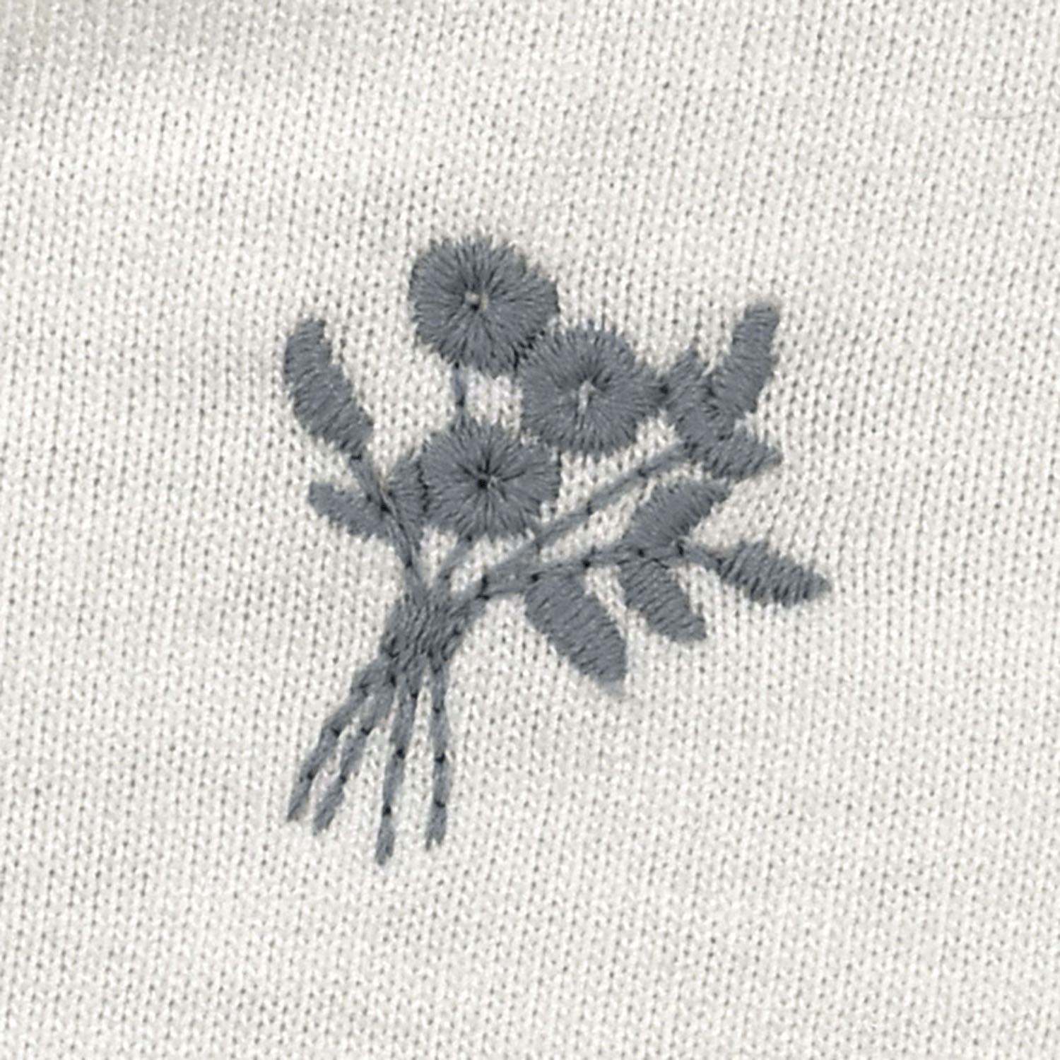 Keitto 花束刺繍入りカットプルオーバー - 画像4