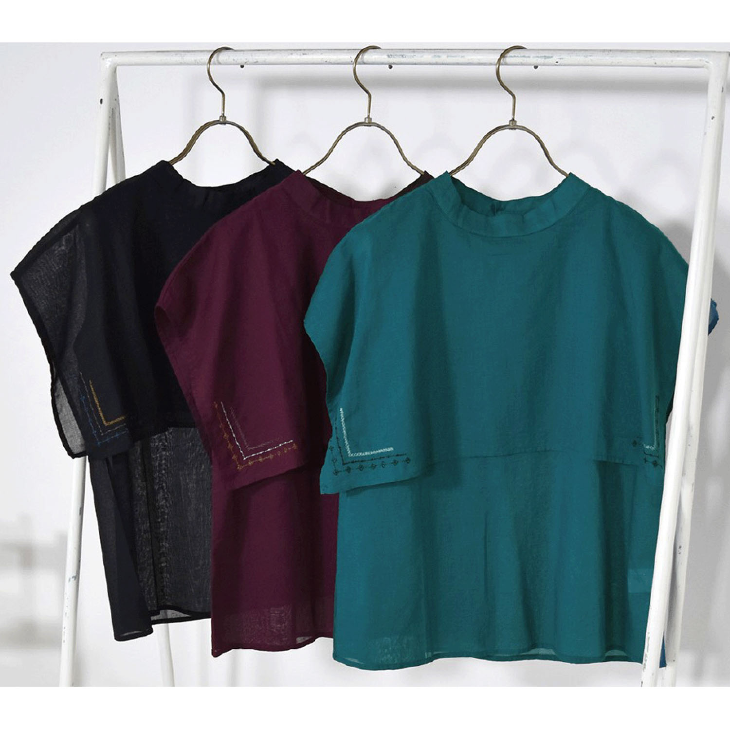 Keitto 手仕事刺繍入りケープブラウス - 画像1