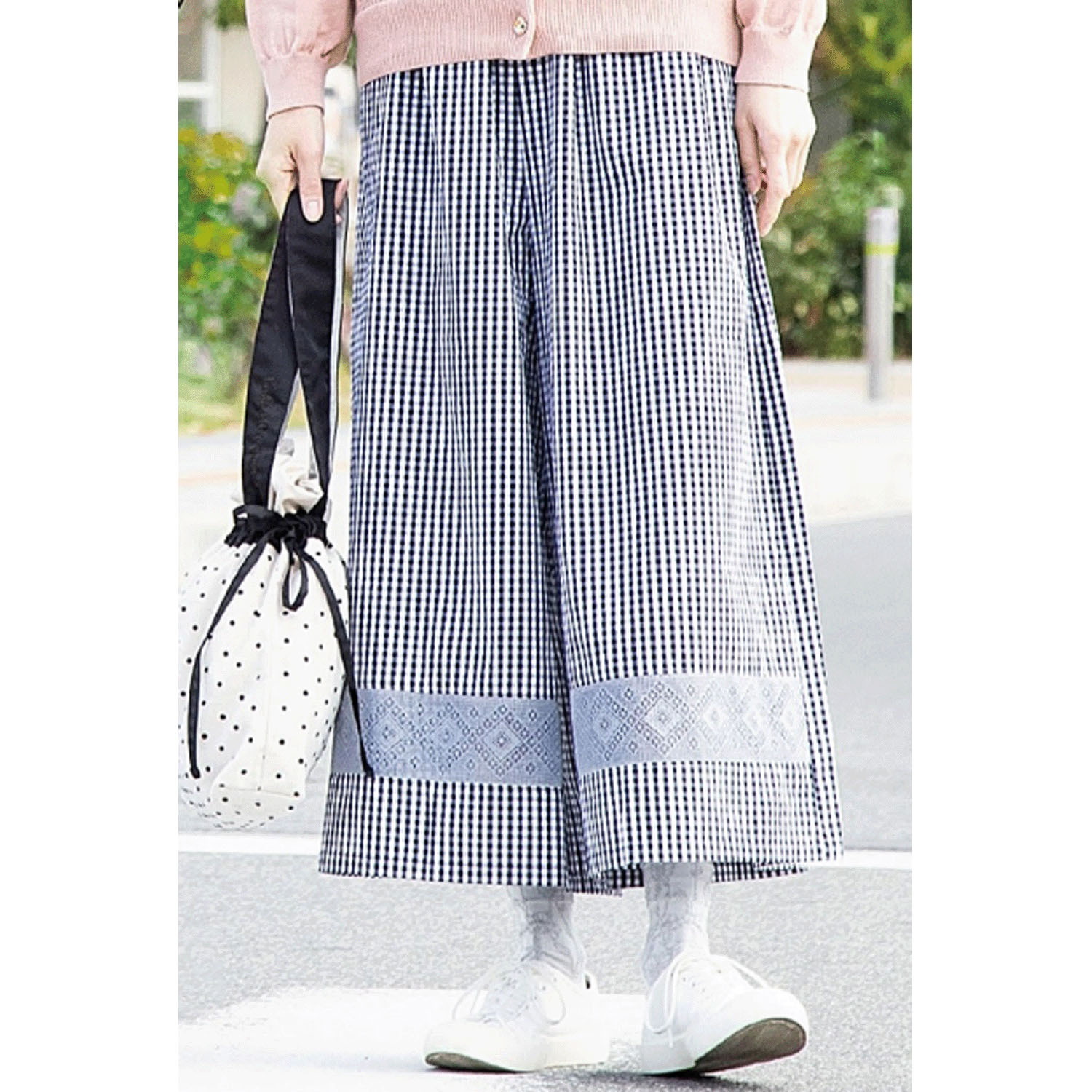 Keittoレース付きスカンツ - 画像1