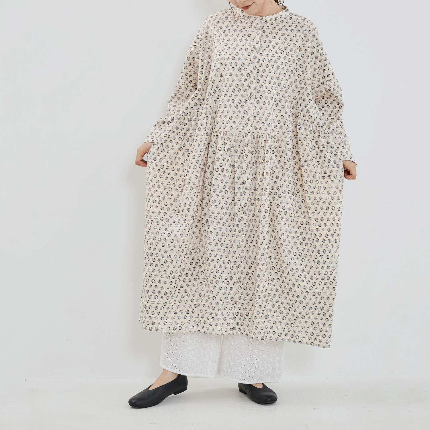 【Insta Live】YURK geniet van ボタニカルプリントギャザーワンピース - 画像1