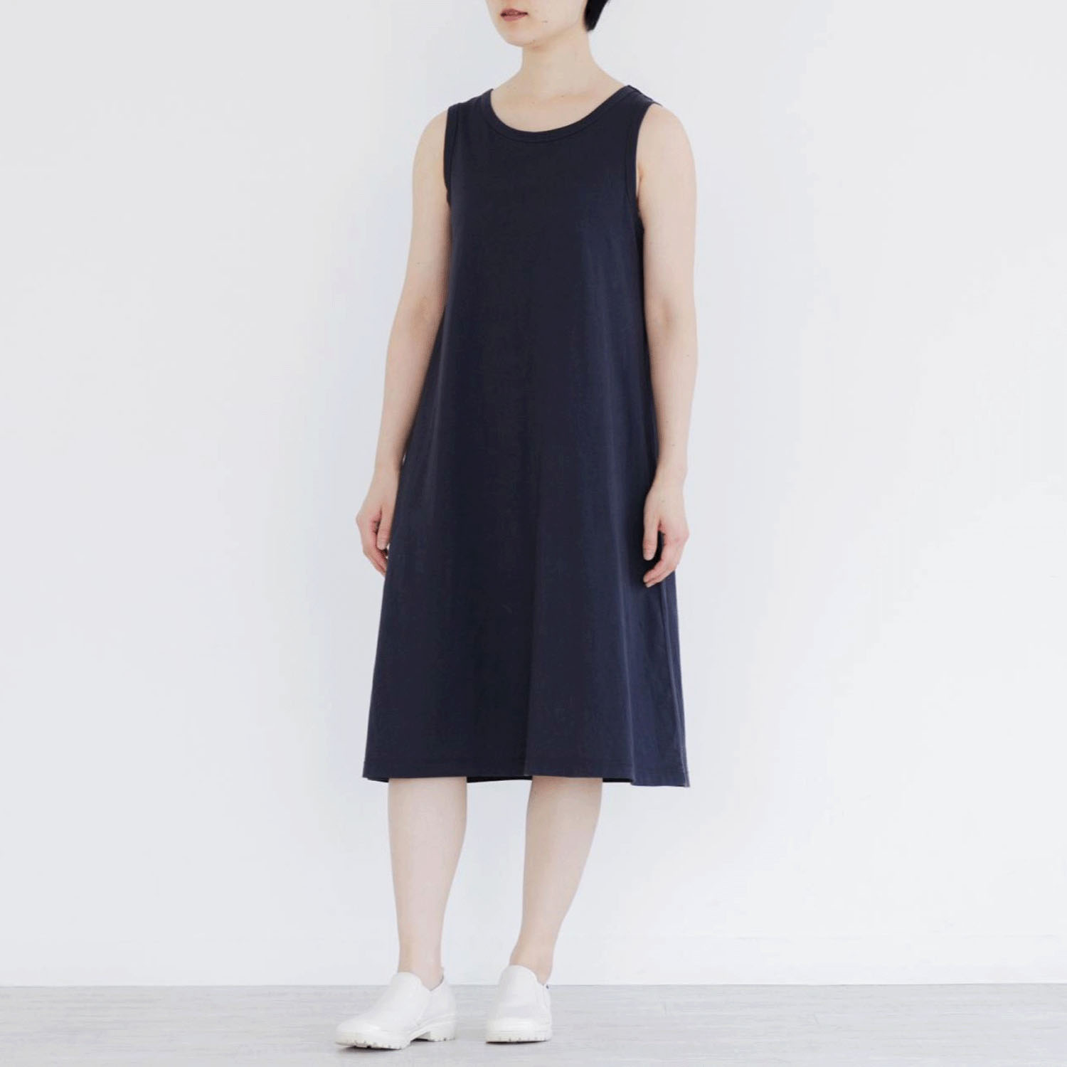 TUTIE． コットン天竺ノースリーブワンピース - 画像1