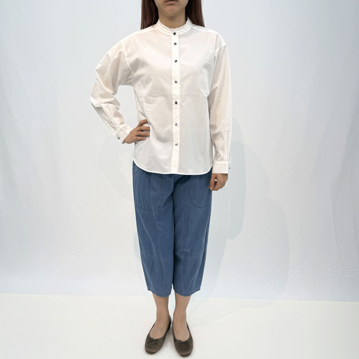 Parkes スタンドフリルドロップシャツ - 画像3