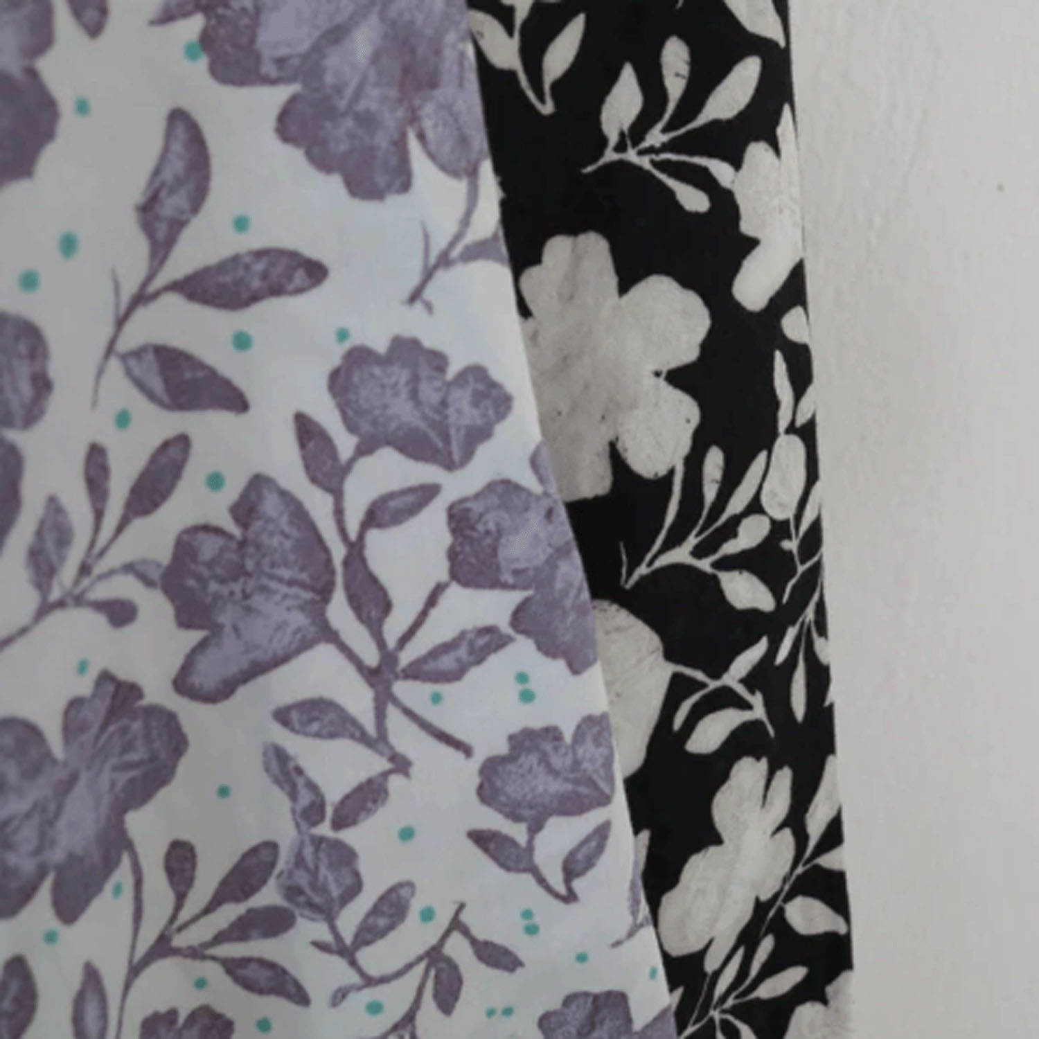 doux bleu フラワーモダンプリントフリルブラウス - 画像3