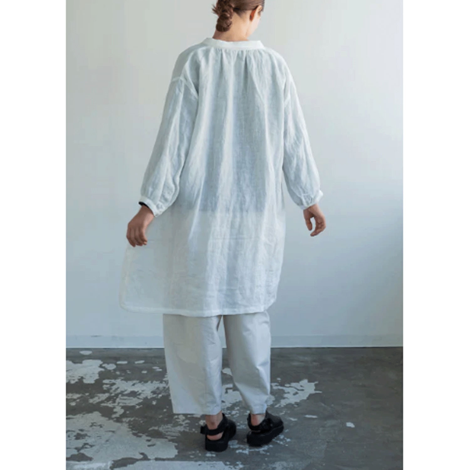 YARRA エアリーリネンギャザーワンピース - 画像3