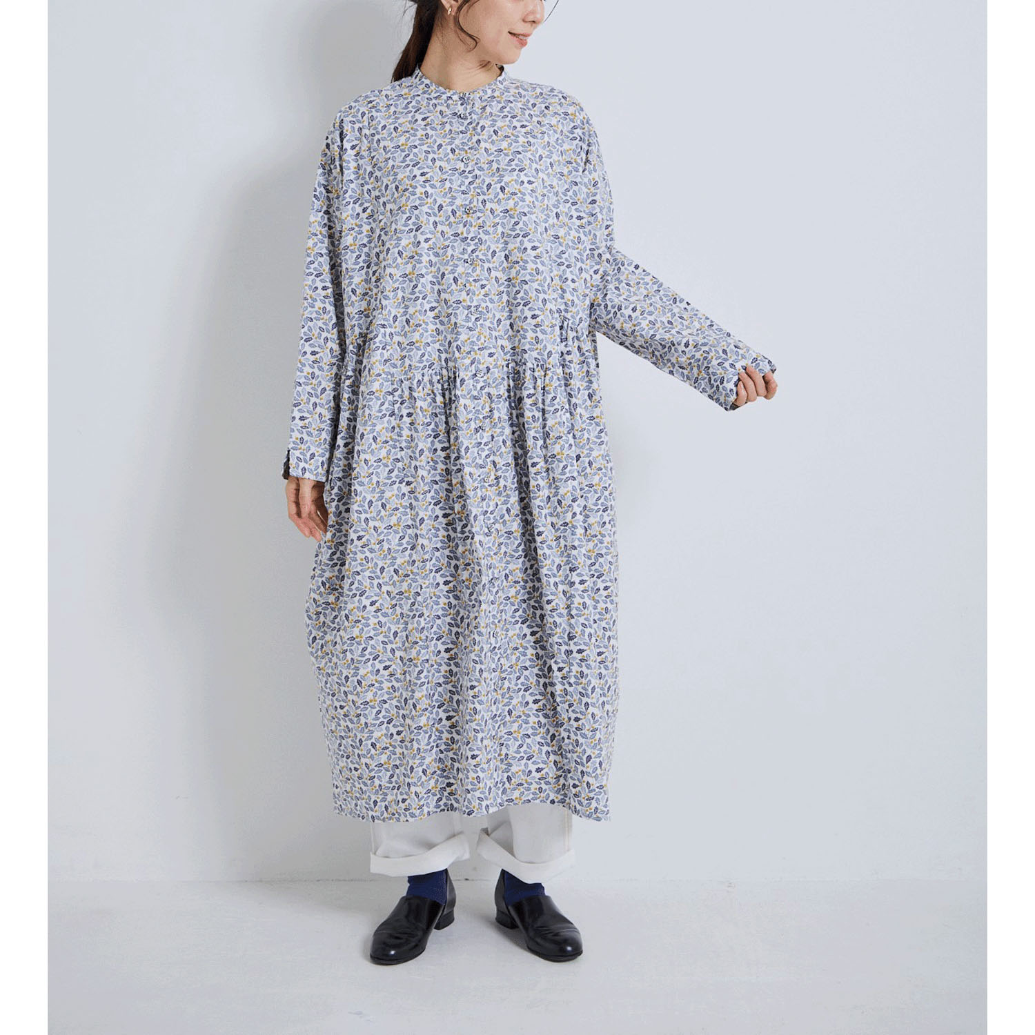 YURK geniet van ギャザーワンピース - 画像1