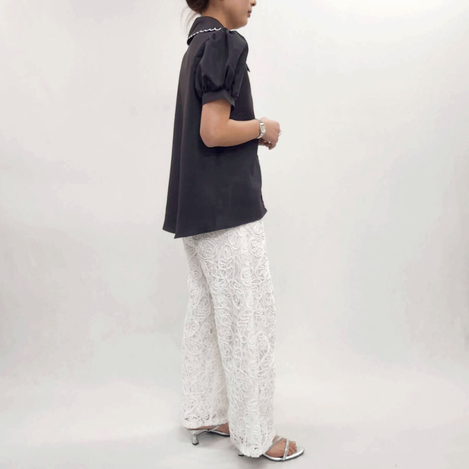 スカラップデザインブラウス - 画像2