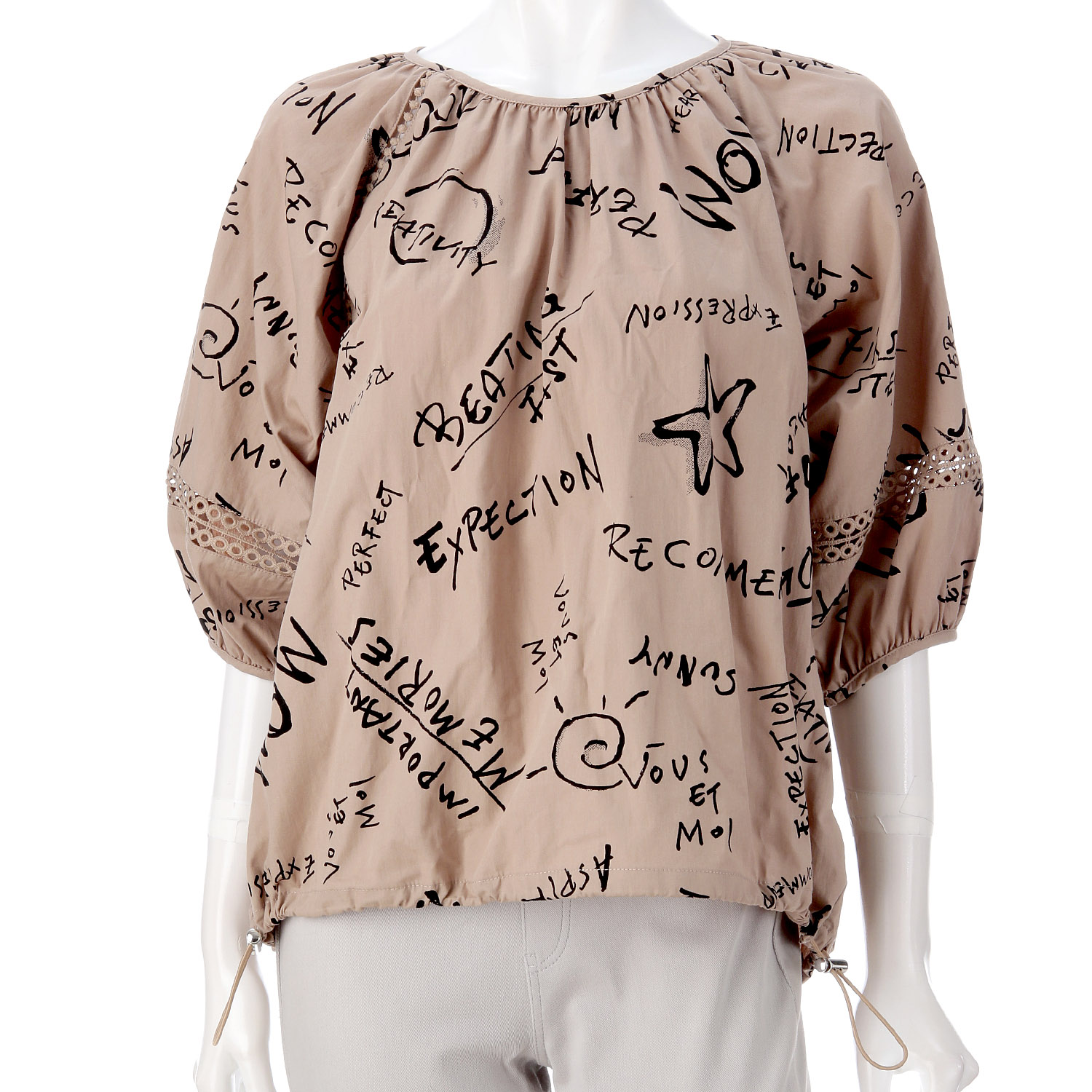 英字プリントブラウス