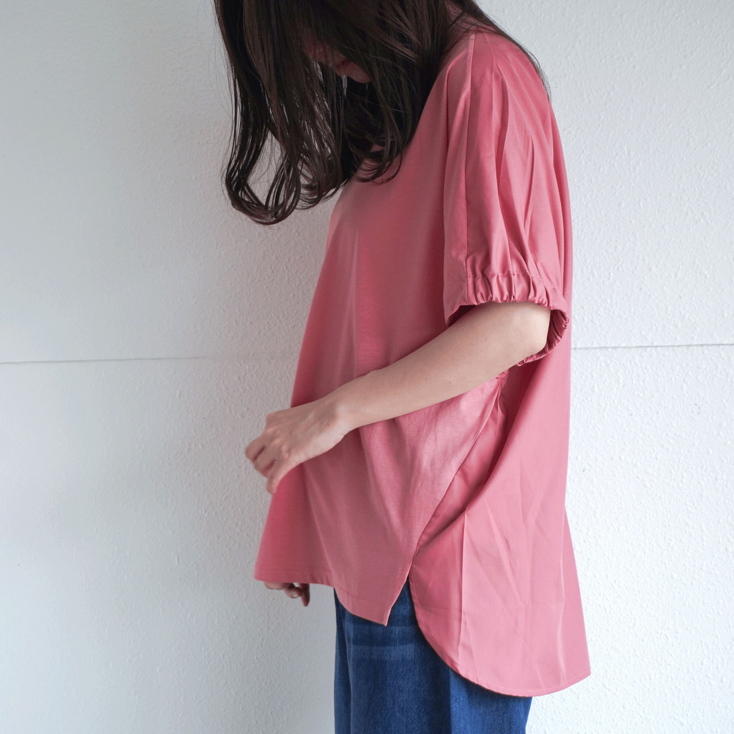 シルケット綿後身布帛使いプルオーバー - 画像2