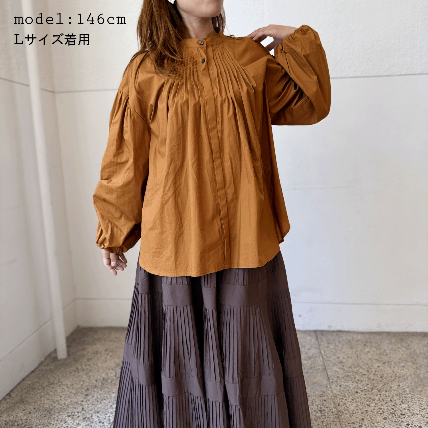 綿ピンタックブラウス