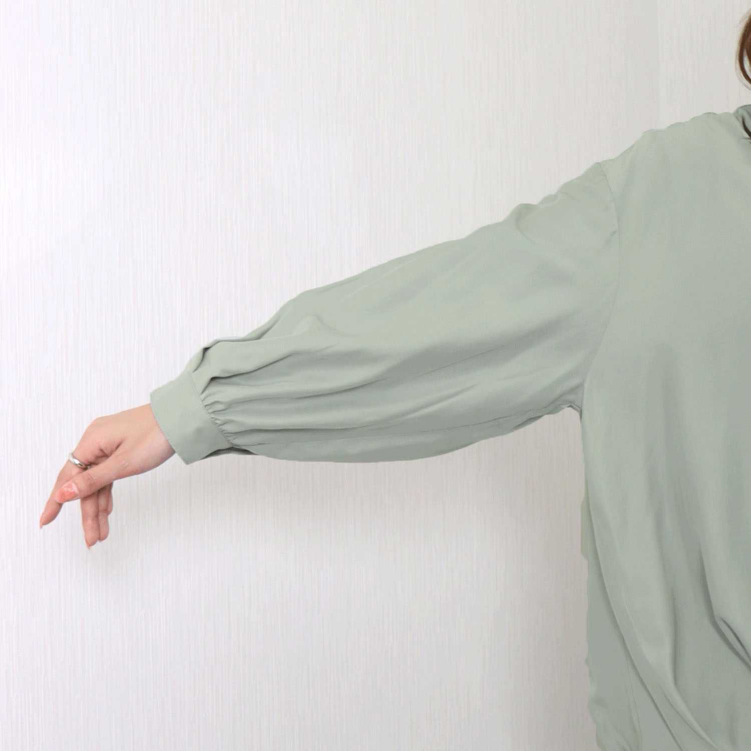 【お取寄せ】 マーブルワルツ とろみフランス綾 裾タックシャツ - 画像15