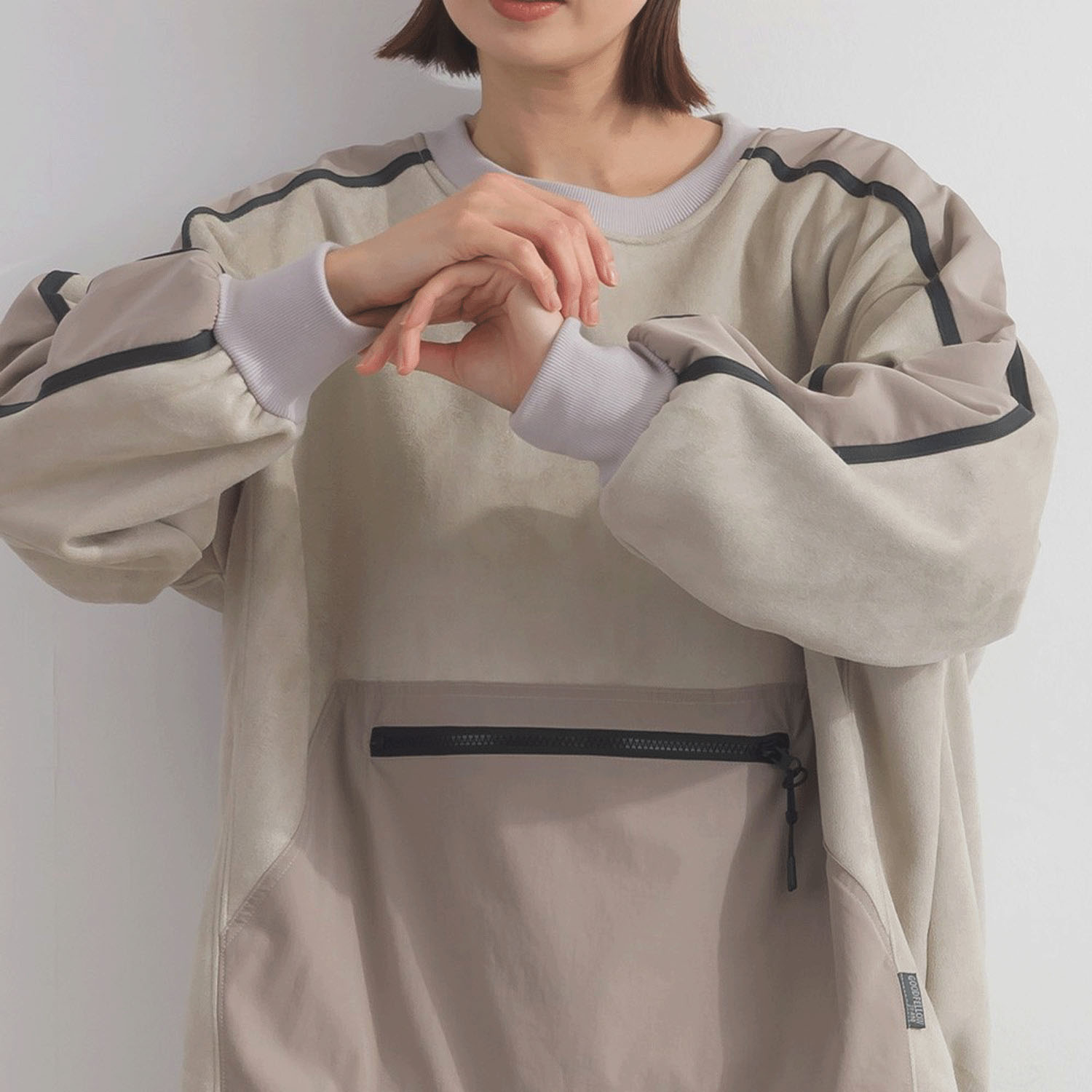 【ETONET限定】iriey フェイクスウェードラインプルオーバー - 画像15