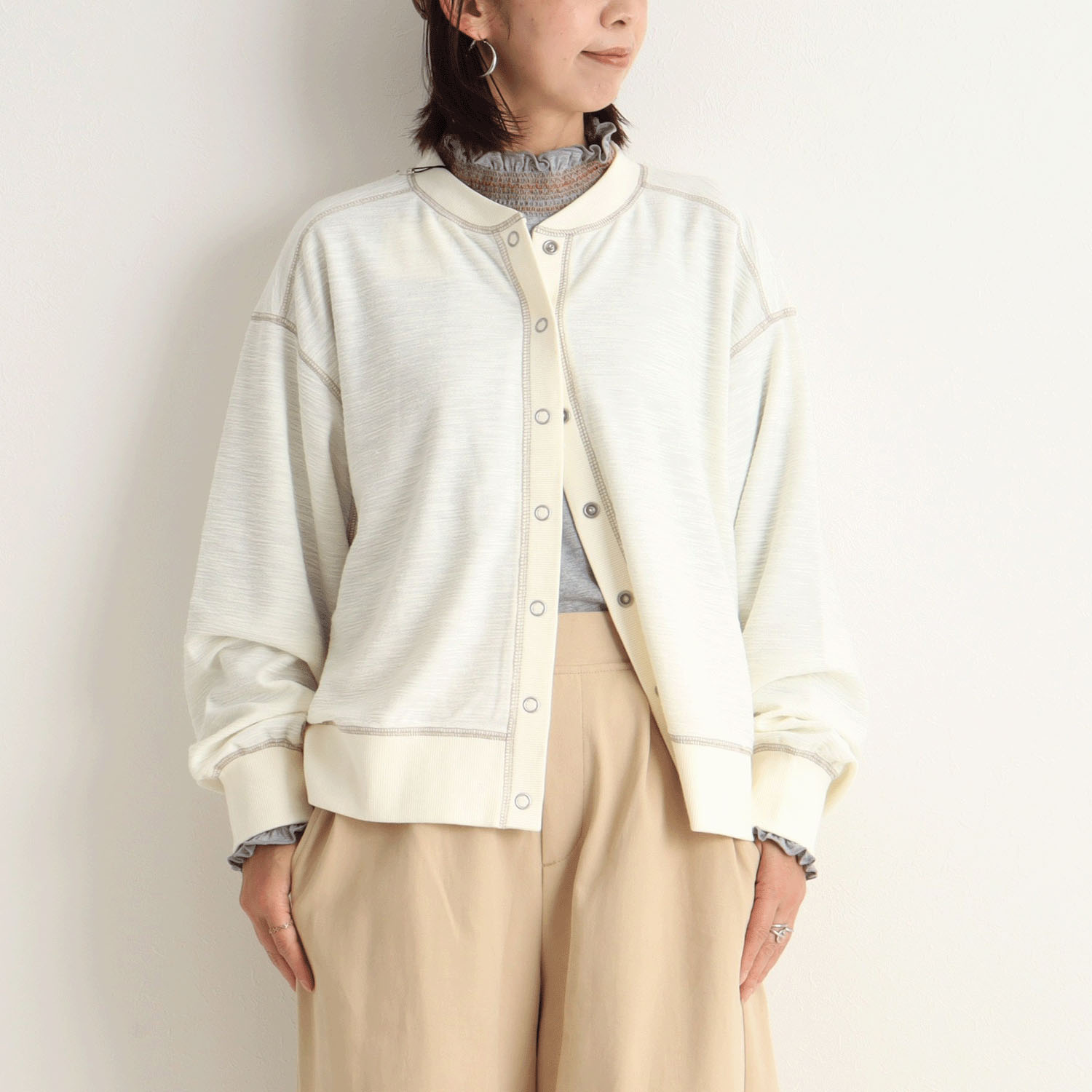 le colis ソフトインレイクロップドカーデ - 画像3