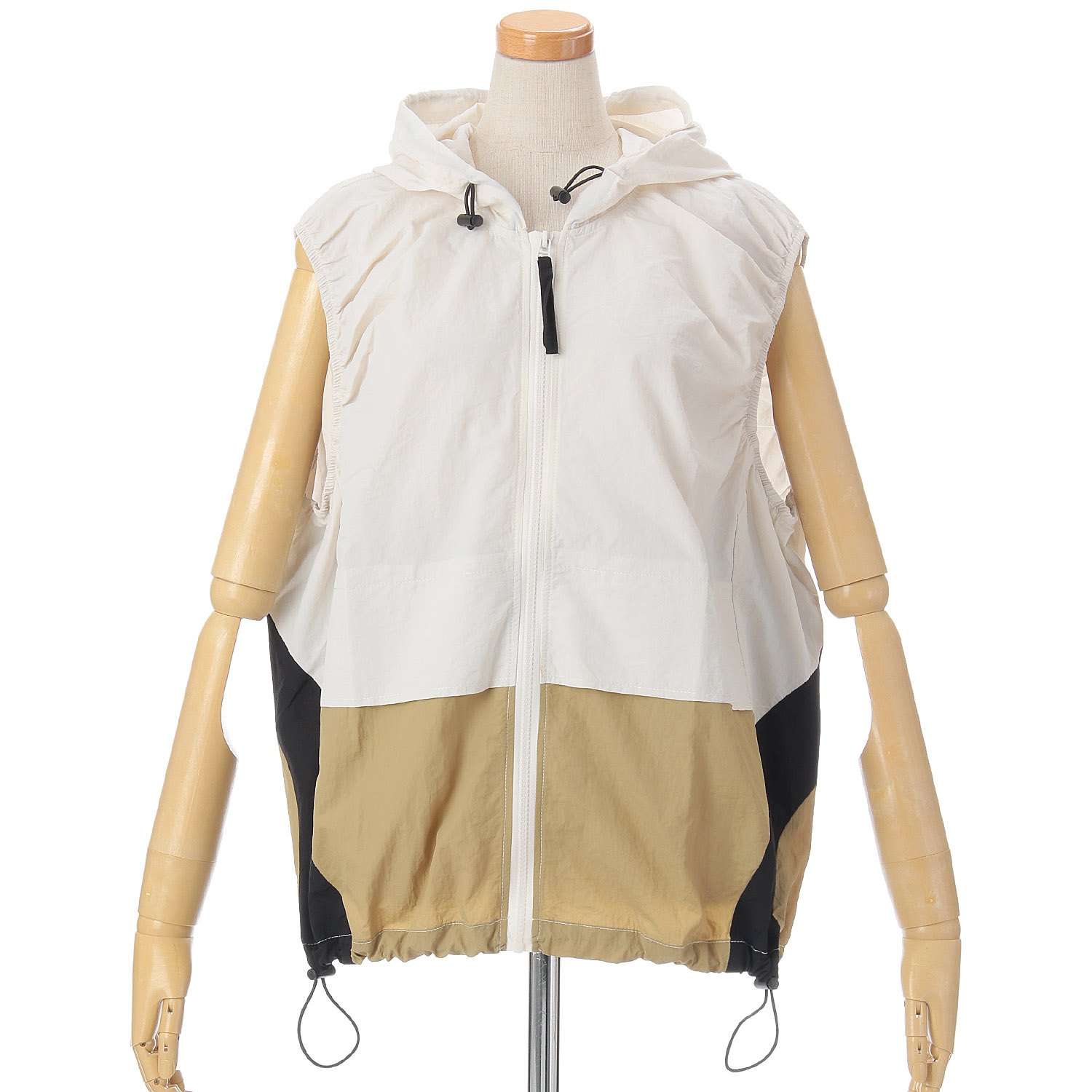 GENTIL ナイロン配色切替ベスト - 画像6