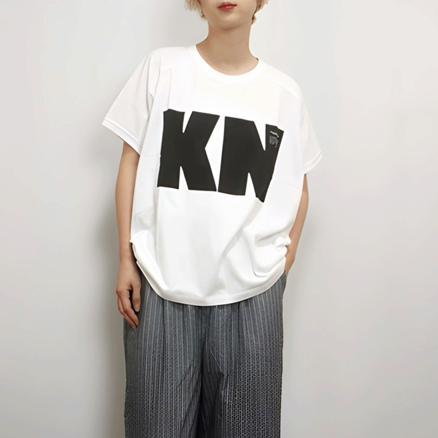 fu－dueka：： ビッグロゴ 変形ワイドTee - 画像1