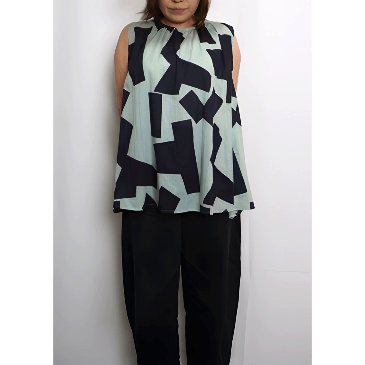 fu－dueka：： 幾何学プリントギャザーチュニック