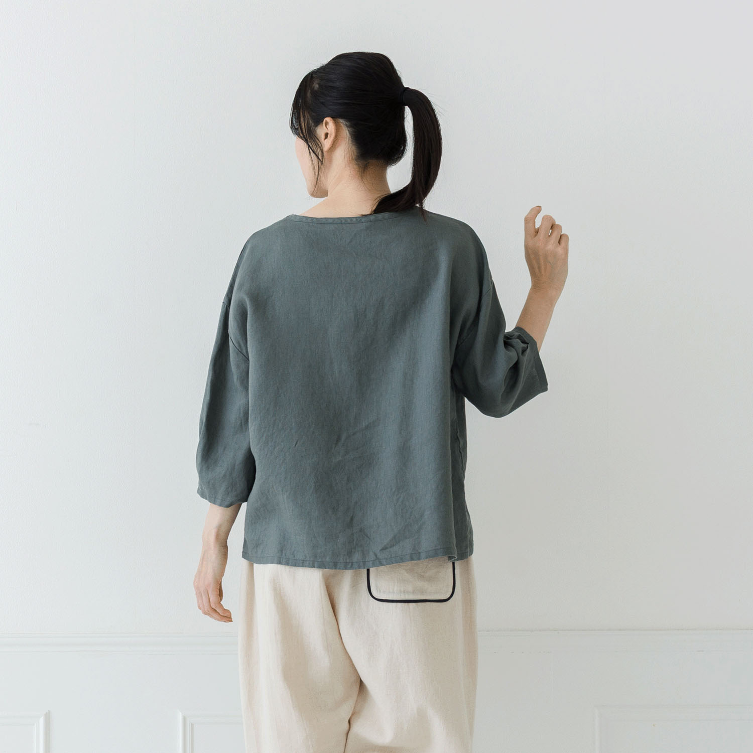 【お取り寄せ】Crea delice リネン袖口タックボリューム7分袖ブラウス - 画像15