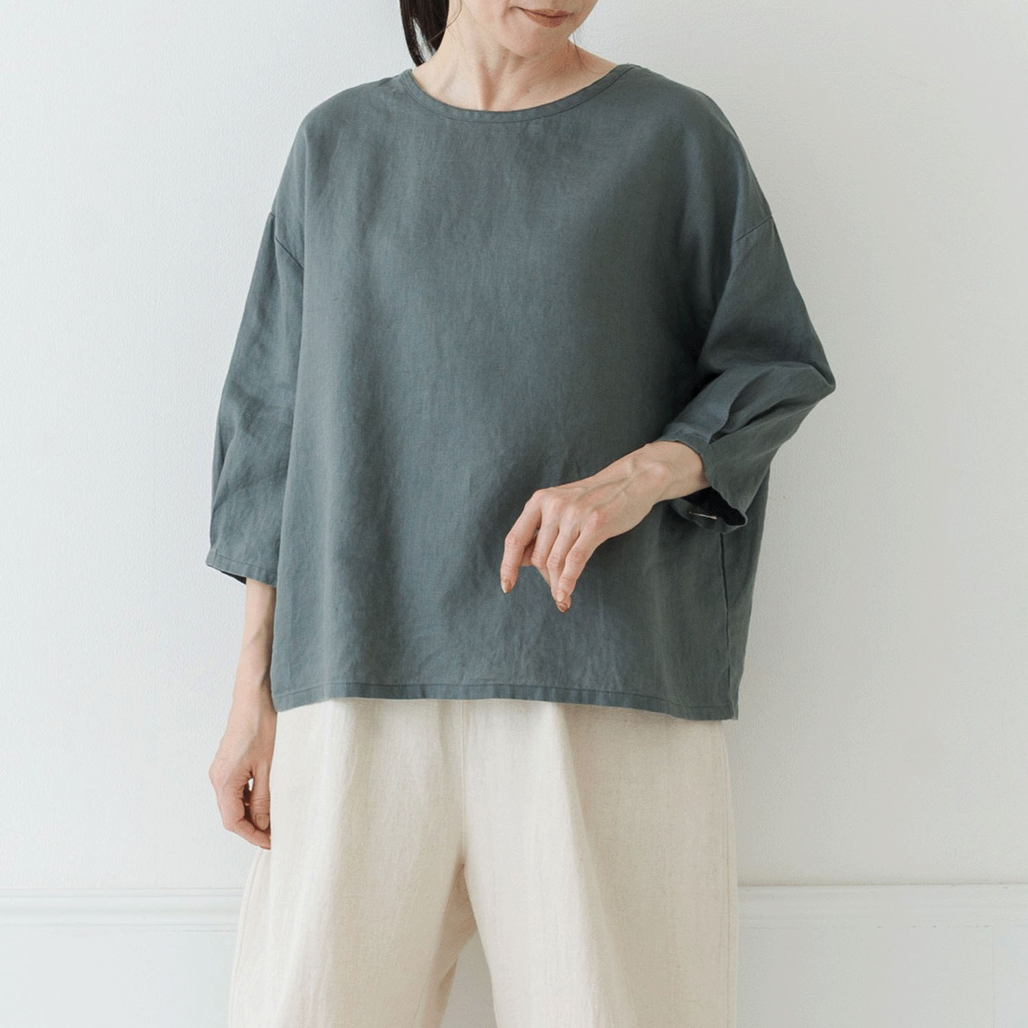 【お取り寄せ】Crea delice リネン袖口タックボリューム7分袖ブラウス - 画像8