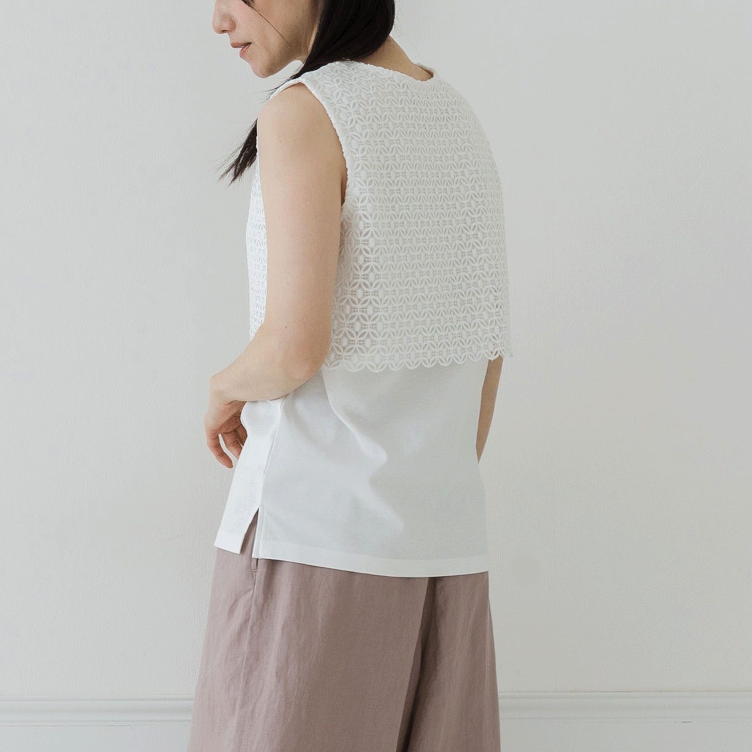 【お取り寄せ】Crea delice 強撚スムースレース使いタンクトップ - 画像9