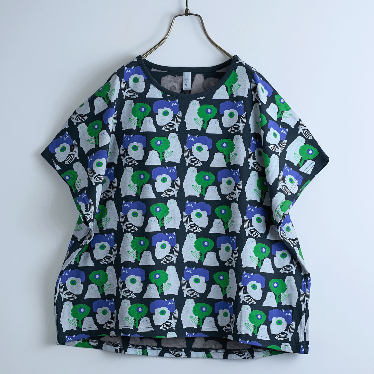 【お取り寄せ】Emago ねこプリントドルマンTシャツ - 画像2