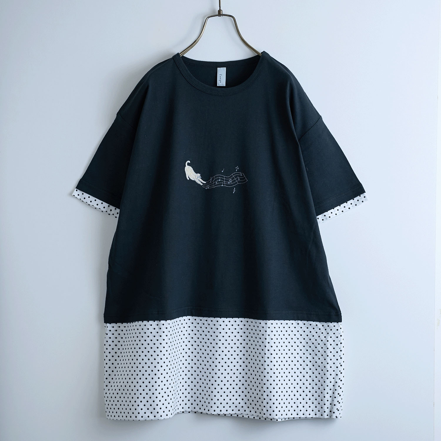 【お取り寄せ】Emago ねこミュージック刺繍チュニック