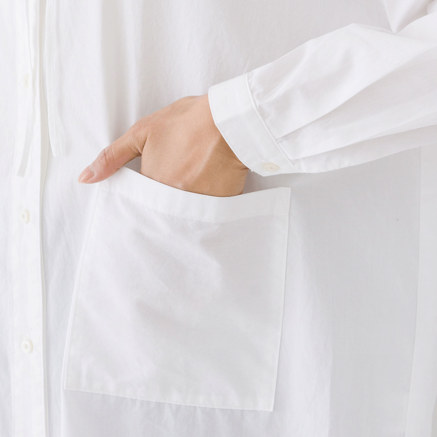 【お取り寄せ】Kermu コットンポムリンワッシャー前ストリングオーバーシャツ - 画像6