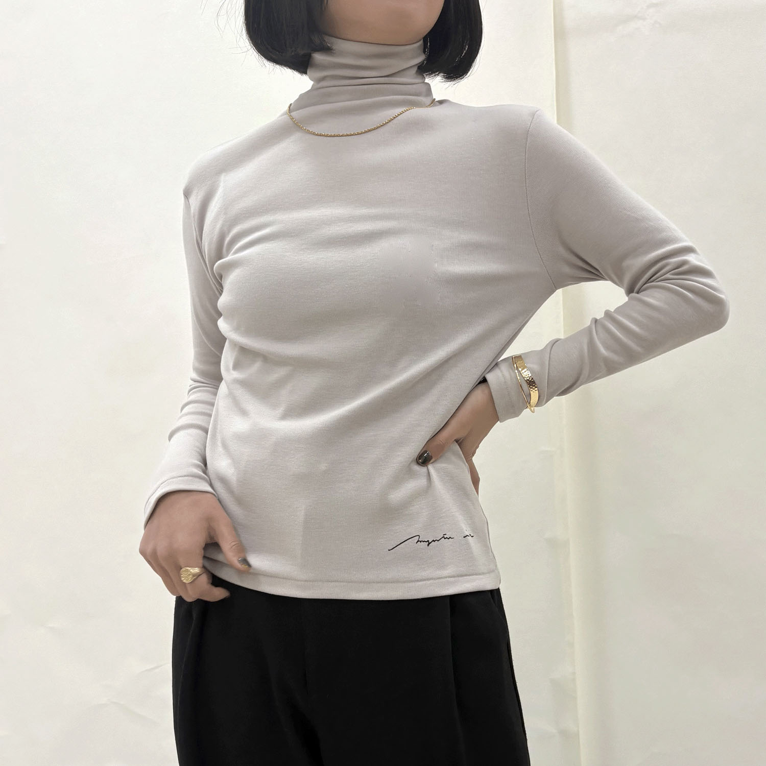 マゼンタ フライス12cmボトルネック長袖 - 画像4