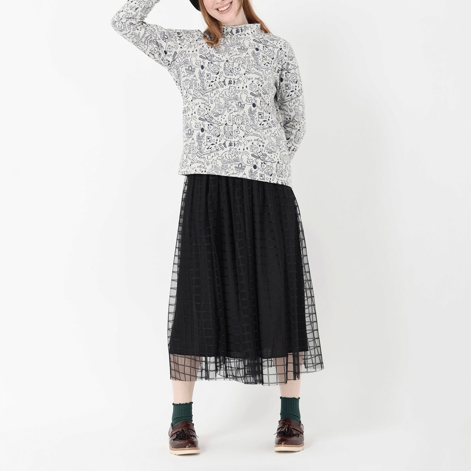 T’BIS STUDIO 長袖ネコ柄ダブルジャカード起毛ハイネックカットソー - 画像2