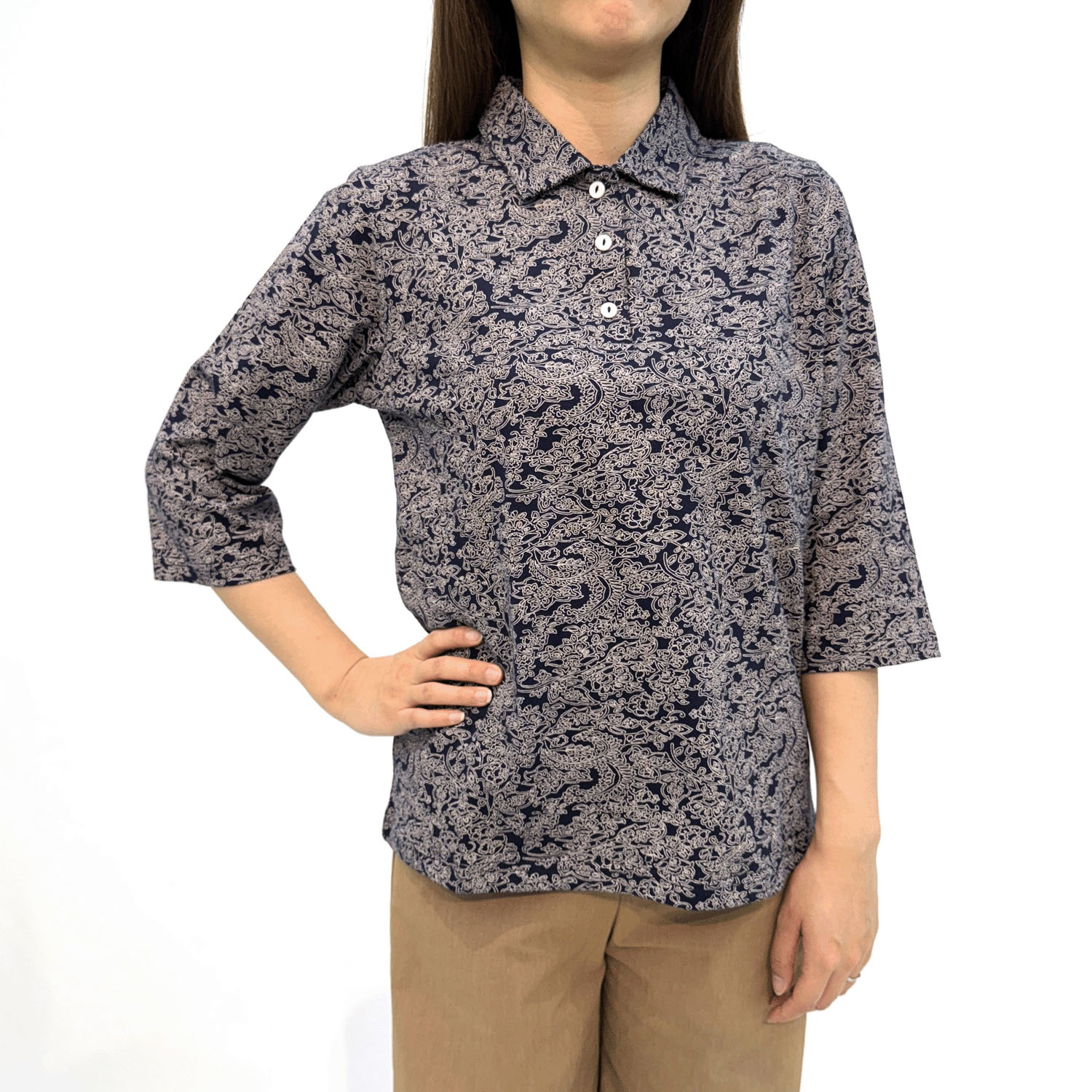 T’BIS STUDIO オリエンタル柄総プリント7分袖ポロシャツ - 画像1