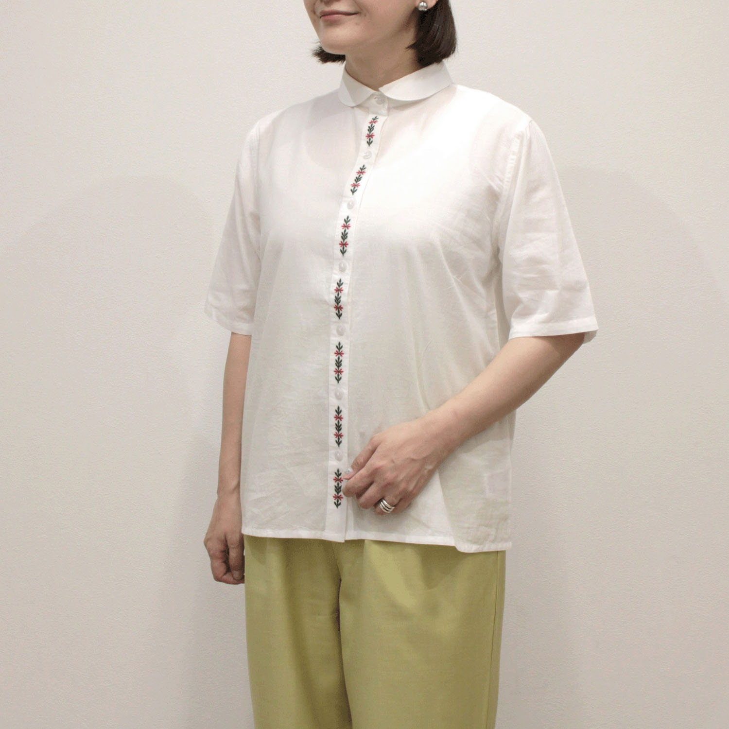 notorico 前立て刺繍半袖丸襟インド綿シャツ - 画像1