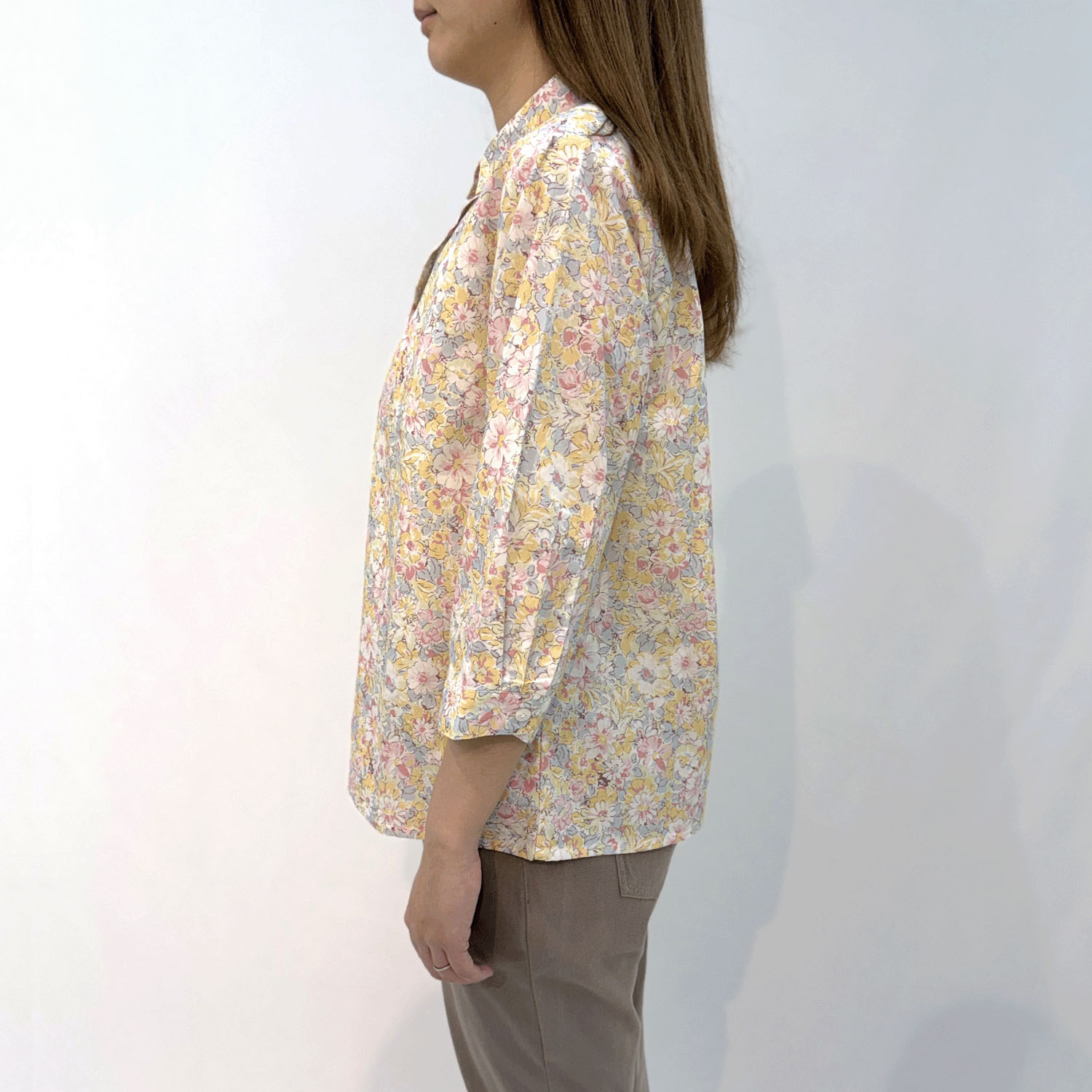 T’BIS STUDIO 7分袖水彩花柄シャツ - 画像2
