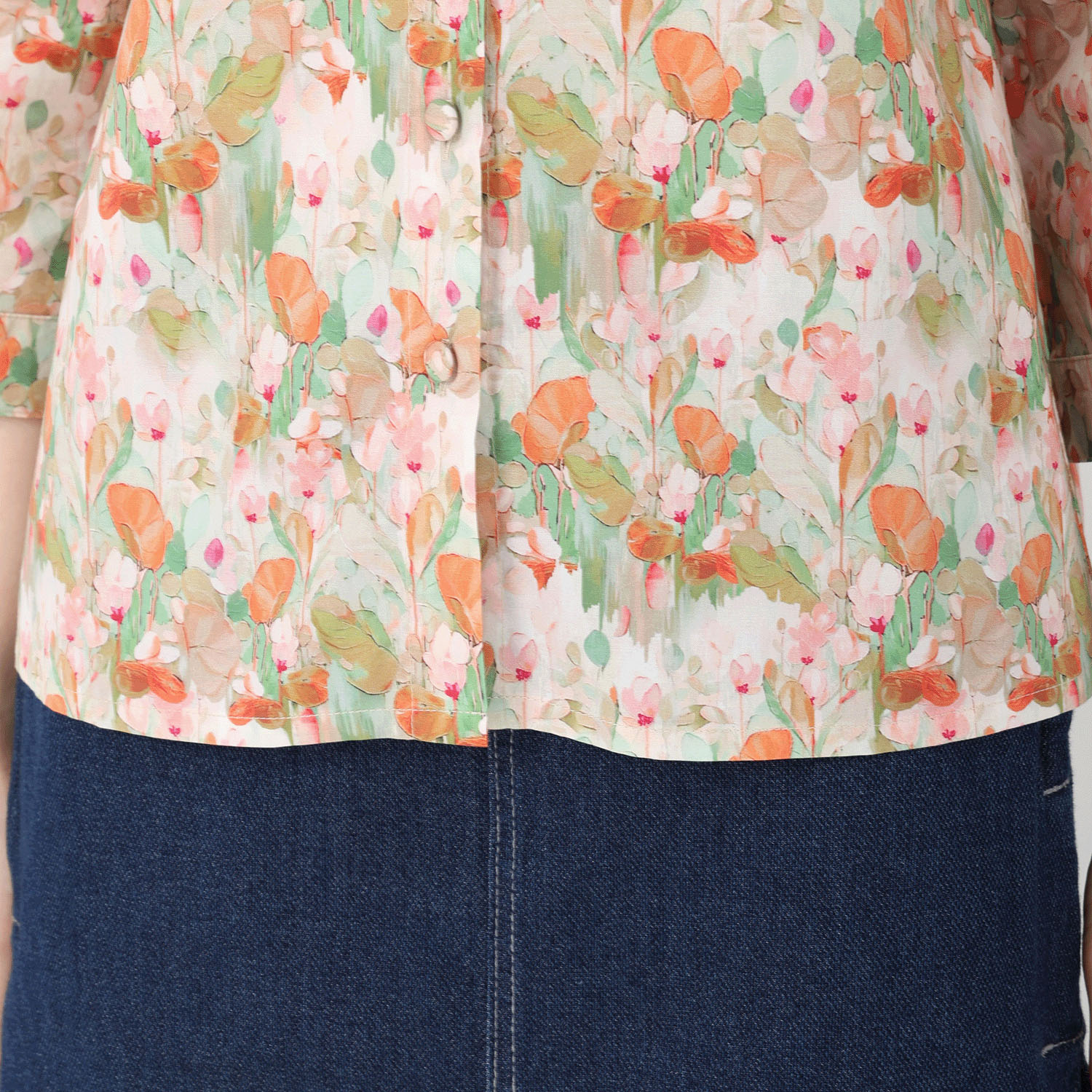 T’BIS STUDIO 7分袖水彩花柄スタンドネックシャツ - 画像4