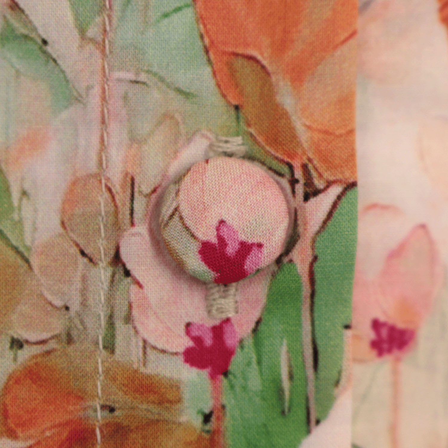 T’BIS STUDIO 7分袖水彩花柄スタンドネックシャツ - 画像10