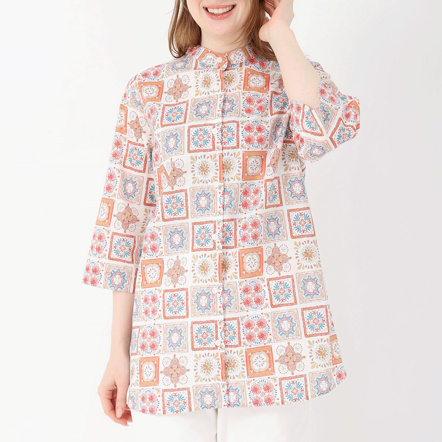 T’BIS STUDIO お花タイル柄七分袖チュニック丈シャツ - 画像1