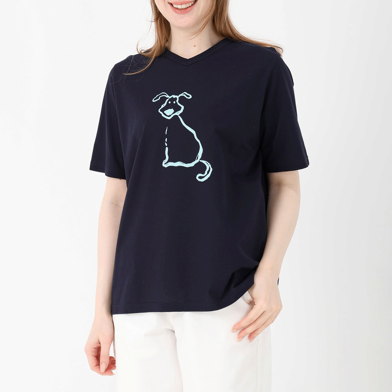 T’BIS STUDIO 冷感ワンちゃんセンタープリントVネック半袖カットソー - 画像13