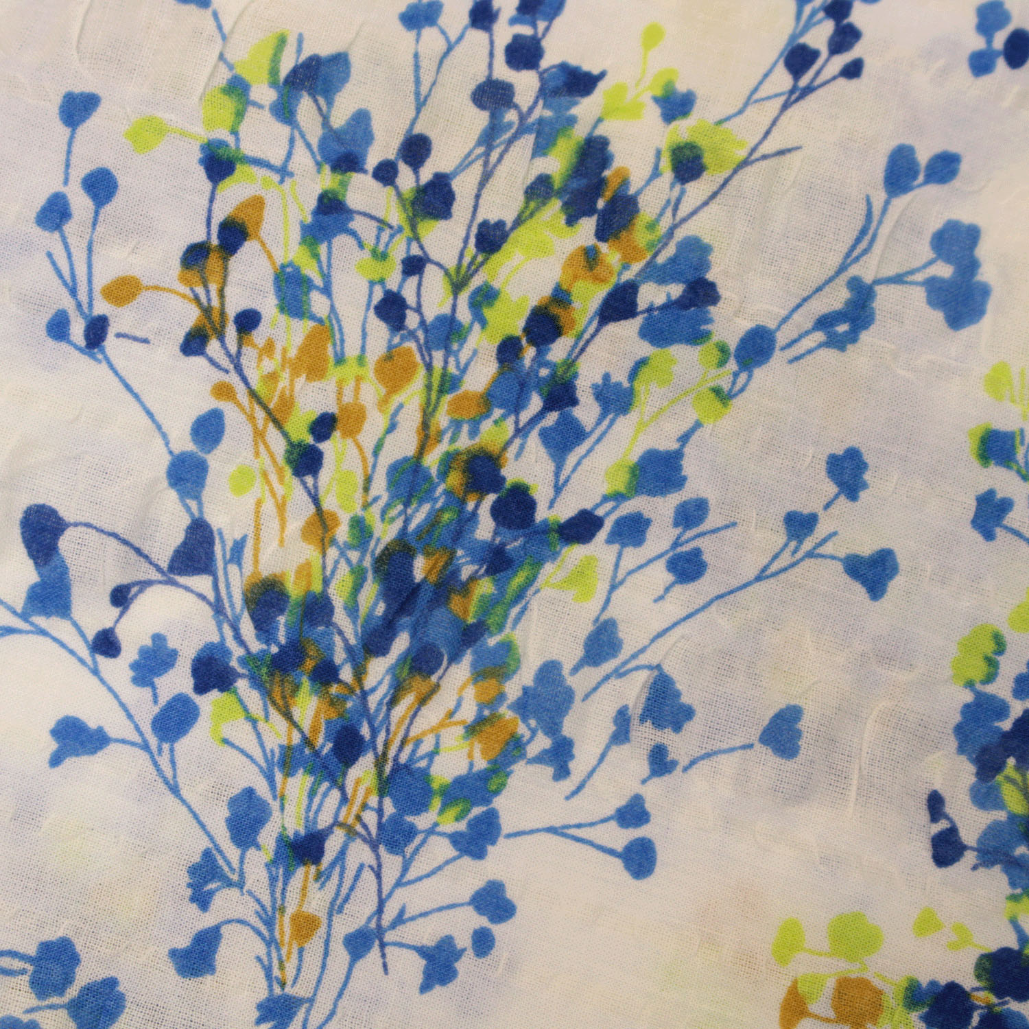 T’BIS STUDIO カスミソウ柄プリント半袖スタンドネックシャツ - 画像4