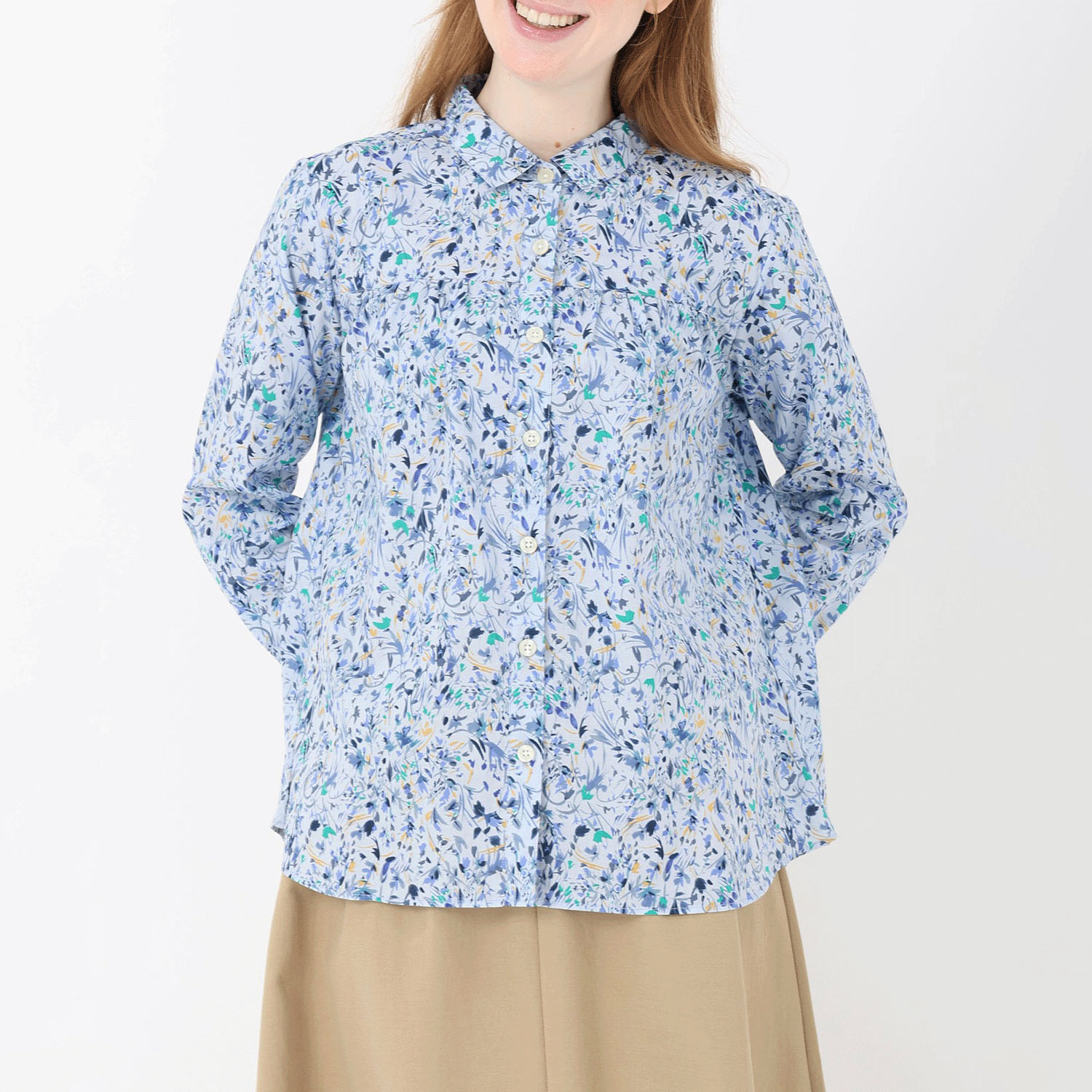 T’BIS STUDIO 水彩花柄プリント胸切替ギャザーシャツ - 画像3