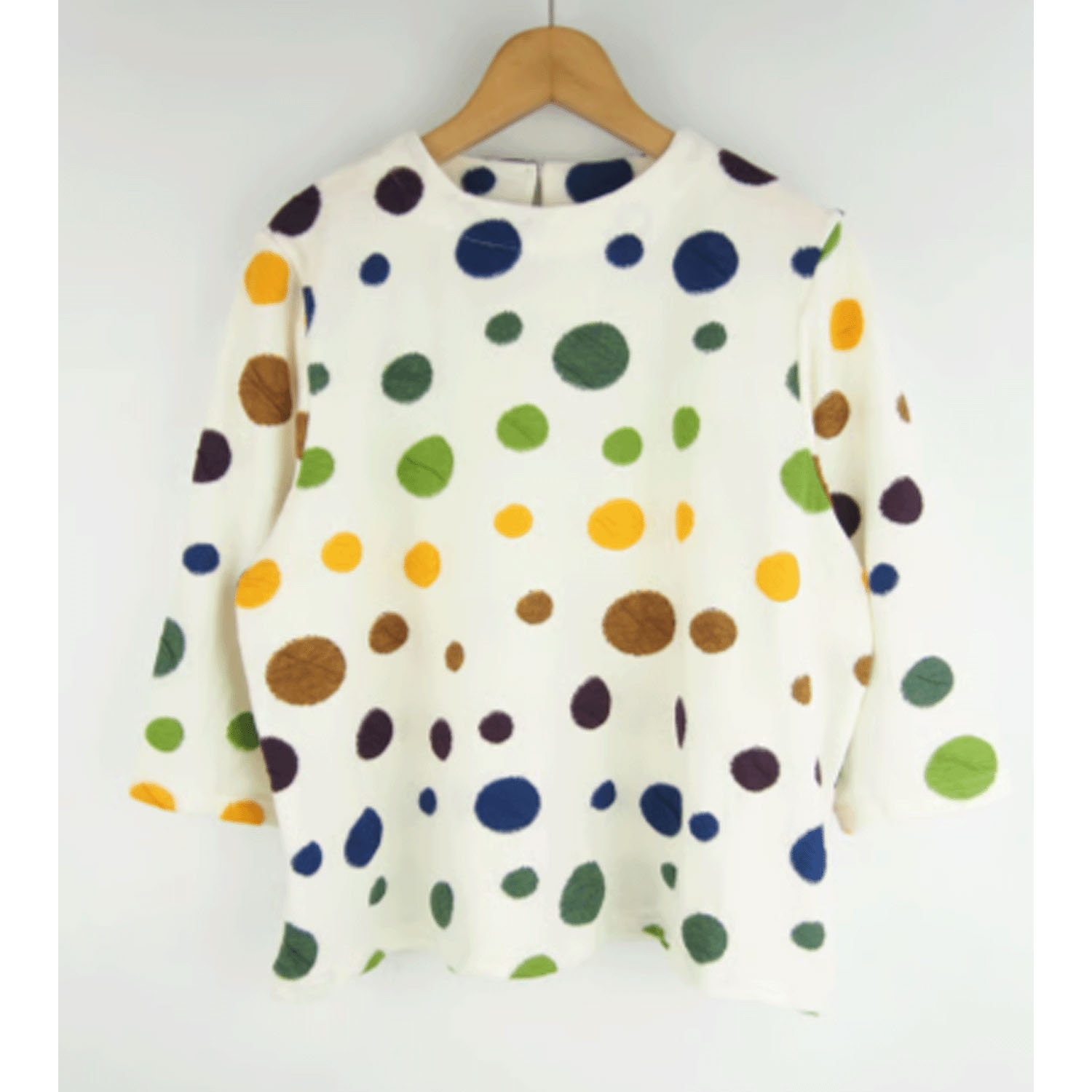 LaLa que sera マルチカラードットジャガードプルオーバー